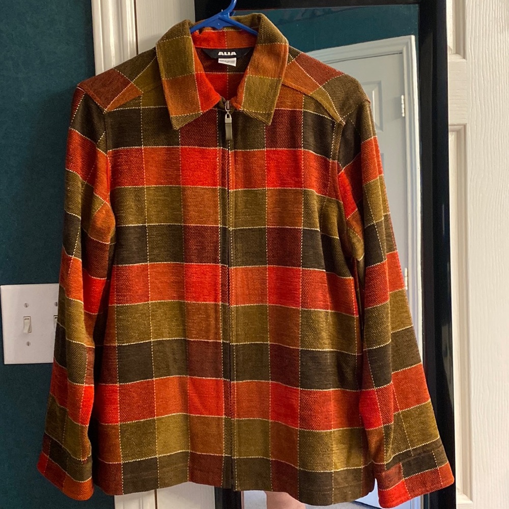 Alía jacket size 10